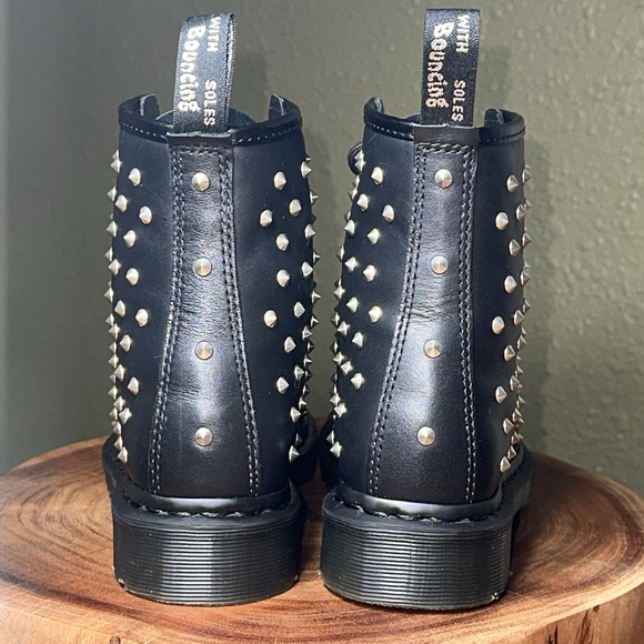 DR. MARTENS 1460 Stud Wanama Leather Lace Up Boots - Picture 6 of 16